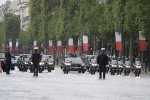 さすが個性全開の国フランス！　歴代大統領の乗る「公用車」も日本じゃ考えられないラインアップだった
