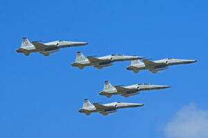 台湾を60年守った名物戦闘機ついに退役！ じつは世界最大のユーザー 最後まで飛んでいたのは希少な独自仕様