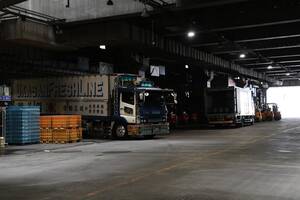 山の農村で海の魚！　九州で青森のリンゴに北海道のジャガイモ！　そういや旬の食べ物はどうやって届いてる？