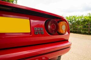 人気高のフェラーリ「328GTS」が“相場割れ”？RMサザビーズの落札結果を読み解く