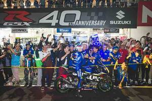 【スズキ】鈴鹿8耐参戦の「チームスズキCNチャレンジ」が転倒トラブル乗り越え完走