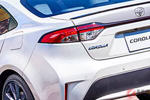 新車約228万円！ トヨタ新「カローラX」が話題に！ 1リッターで“30km”以上走れる「全長4.4m級」モデルに「CP最高」の声も！ 大口顔もイイ「新モデル」どんなクルマ？