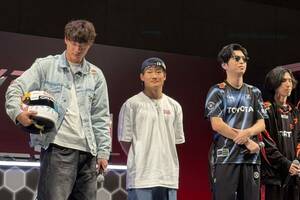 角田裕毅、東京ゲームショウに登場し『Apex Legends』をプレイ。プロ顔負けの腕前を披露。シーズン後半戦にも意気込み「レッドブルのクルマのことも分かってきた」