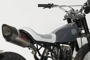 どことなく懐かしさを感じる?? 2000年代初頭のストリートカスタムにインスパイアを受けたホンダ「FTR223」カスタムがDEUS EX MACHINA原宿に展示