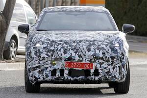 【ついにBEV化？】次期日産「ジューク」テスト車をスクープ。初代イメージ継承の新型BセグSUVは航続400km級BEVになる？