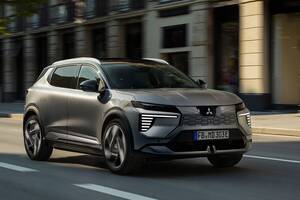 三菱が新型SUV「エクリプス クロス」初公開！ “鎧”をイメージした外観を持つBEV、航続距離は約600km。日本には来る？【新車ニュース】