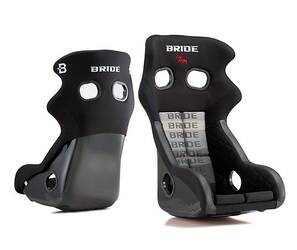 ブリッド、ハーフカバー仕様のレーシングフルバケ「XERO CS PLUS」受注開始