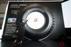 ブリヂストンがJMS 2025で直径4メートルタイヤ公開！ 絶対パンクしないタイヤから再生タイヤを作る技術まで見どころ満載！