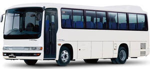 中型観光バスのいすゞ・ガーラミオが安全装備を拡充
