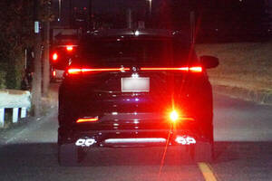 「まぶしい…頼むから消して…」気づいてくれない「リアフォグランプ」攻撃 違反にならないのか？