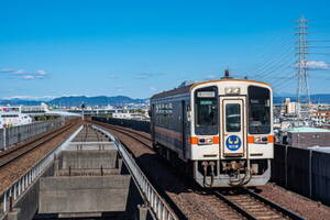 名古屋外縁を“ディーゼルカー1両・1時間に1本”!? 大都市のローカル鉄道「城北線」なぜ近代化しない？ 2032年に大変容か