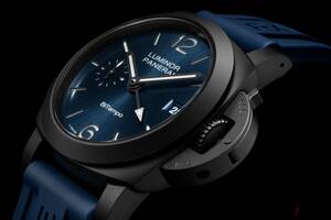 ディープブルーの静かな輝きに目を奪われる――パネライ新作はマットなセラミックに身を包んだ40mmケースが見どころです