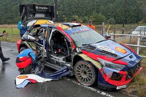 フルモー、クラッシュでマシン右側がむき出しに「フロントガラスが曇って」／ラリージャパン最終日コメント集