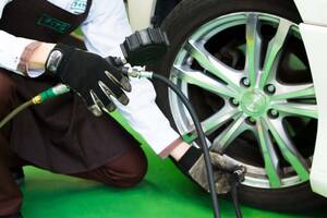 乗用車に「窒素ガス」は本当に必要？ 「空気の78%＝窒素」という現実、追加費用の意味を考える