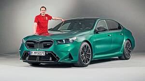 新型BMW「M5」の全て！パワフルなルックスと700馬力を超えるパワーで2.4トン超の車重でもセンセーショナルな新型M5！