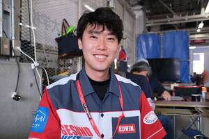 日本最速の”郵便配達”！　鈴鹿8耐参戦で大バズ郵便局スタッフ「応援が純粋に嬉しい」暑さは配達で克服か？