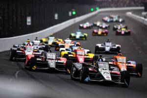 【インディ500速報】佐藤琢磨、最多ラップリードもピットトラブルで後退。アレックス・パロウが悲願の初勝利