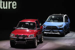 【トヨタRAV4ヒストリー】原点は1989年のRAV-FOUR！木村拓哉CMの初代から5代目まで歴代モデル振り返り