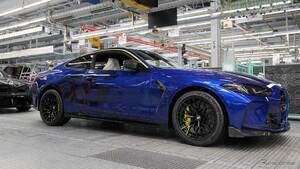 バレンティーノ・ロッシ仕様のBMW『M4 CS』が生産開始、世界限定92台