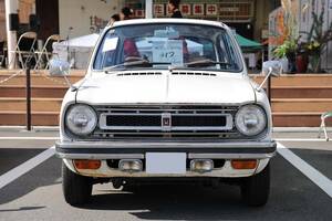 ホンダ初代「ライフ」を3台所有！ 2001年生まれオーナーの旧車親孝行生活とは