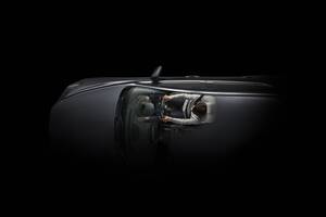 裸足じゃダメなの!? クルマを運転するときの履き物について解説