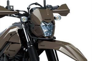 カワサキの新型バイクはミリタリーチックで抜群のカッコ良さ！ 「KLX230 DF」が日本初上陸！