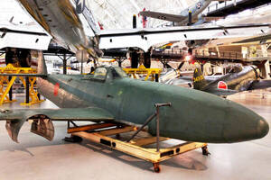 80年前に飛んだ日本初のジェット戦闘機「橘花」形は似てても独機のコピーじゃなかった！その切実な理由とは