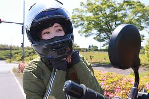 色々あるって知ってる？ バイク用ヘルメットの「あごひも」の形式　