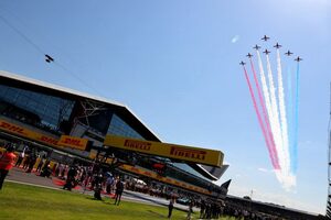 F1が環境への配慮で軍用機航空ショーを禁止。イギリスGPでのレッドアローズの飛行は許可か