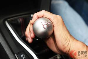 「エンジンブレーキがウザいです！」 なぜそう感じた!? 大議論になった“運転方法のクセ” もしかすると「周囲の迷惑」になることも？ 一体何が問題なのか