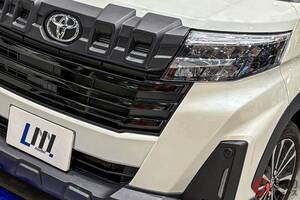 トヨタ「ルーミー”SUV“」!? 超タフ顔の「スライドドア”ワゴン“」公開！ 全長3.7m級の超小さいボディもイイ「model LMクロスオーバーランド」登場