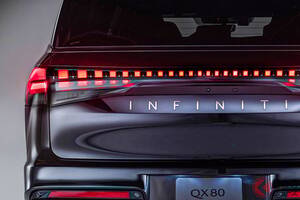 3.5リッターで450馬力！ 日産の新「“V6”高級SUV」発表！ 初の「スポーツモデル」が超カッコイイ！ 3列シート備える「インフィニティ QX80 スポーツ」加国に登場