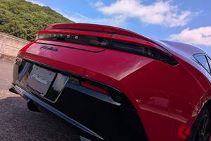 ホンダの新型「4人乗りスポーティカー」まもなく発表！  赤ボディがイカす「プレリュード」 歴代モデル集結、何が進化した？