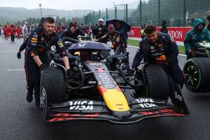 レッドブル内部の権力闘争の行方：オーストリアのレッドブル本社がF1チームへの支配を強化へ