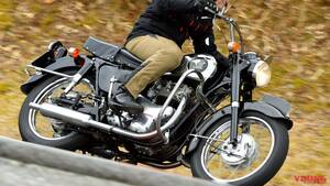 脳が混乱する…ッ!! 60年前の「カワサキ500メグロK2」に当時を知らないライダーが乗ってみた！