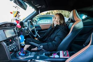 彼女のトヨタ「86」はローダウンもバッチリ！「モデリスタ」のエアロをまとい、毎日の通勤にも使ってただいまドラテクみがき中です！