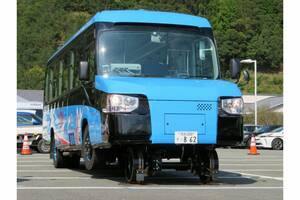 世界初の“線路を走れるバス”が「無期限運休」に!? 「阿佐海岸鉄道DMV」車両不具合で緊急検査