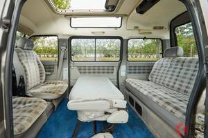 スバル斬新「7人乗りミニバン」に注目！ 全長3.5mのほぼ「軽サイズボディ」＆まさかの「リアエンジン」！ 多彩なシートアレンジや“車中泊仕様”も魅力の「ドミンゴ」とは？