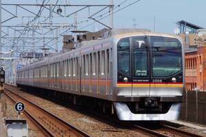 え!? 東京メトロ直通の通勤路線で「超レトロな“硬券”きっぷ」なぜ常時販売？ 突如として売り出した“あの日”