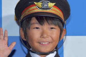 元「こども店長」加藤清史郎が“ピアス＆ニット帽”で「ワイルドイケメン」化！ 愛車の「アルファード」乗りこなす姿を披露し話題に
