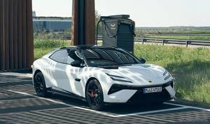 ロータスのハイパーEV『エメヤ』、443kWピーク充電で世界最速級の充電性能実証…電池の8割の充電を13分で
