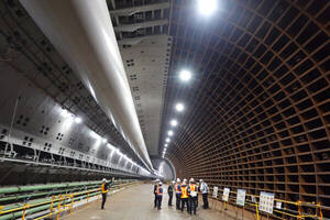 地下60mの外環道「関越－東名」どこまで進んだ？ 「陥没で停止中の本線」へ向かって「もう2本のトンネル」掘進へ