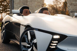 わずか895kgの軽量スポーツEVがスゴイ！SNSでは「BEVでもこういうのは良いな！」の声、6か月での開発に驚きも