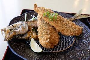 大きさに驚愕　美味しいアジフライを求めて走る旅　佐賀関から大分市内へ　道中で出会った「豊後アジフライ」が究極に満足!?