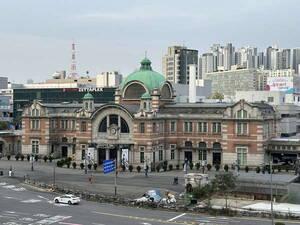 韓国に「東京駅に激似の駅舎」が実在!? その正体は… なぜここまで似ちゃったのか その背景とは