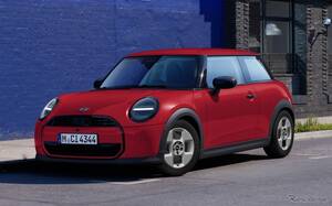 MINIクーパー新型、365万円のエントリーグレード「C SELECT」登場