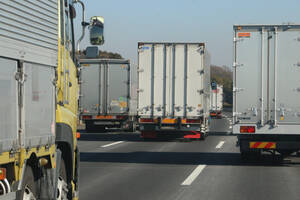 働き方改革・外国人ドライバー・軽油カルテル……　Azoopが「2025年物流業界10大ニュース」を発表！