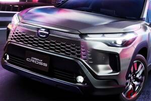 トヨタが新型「カローラクロス」発表！ 精悍「グリル一体デザイン」＆「走りのGRスポーツ」設定に反響多数！ 「GRかっこよ！」「クラウンみたい」の声も？ 人気「コンパクトSUV」に寄せられた“熱視線”とは