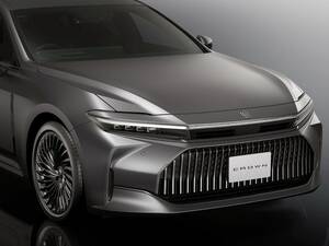 トヨタ クラウンの誕生70周年を記念して、2つの特別仕様車をセダンに設定
