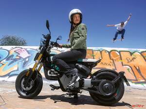 電動モビリティ「CE 02」に月々4,400円から乗れる！スペシャル金利キャンペーンを実施中！【BMW Motorrad】